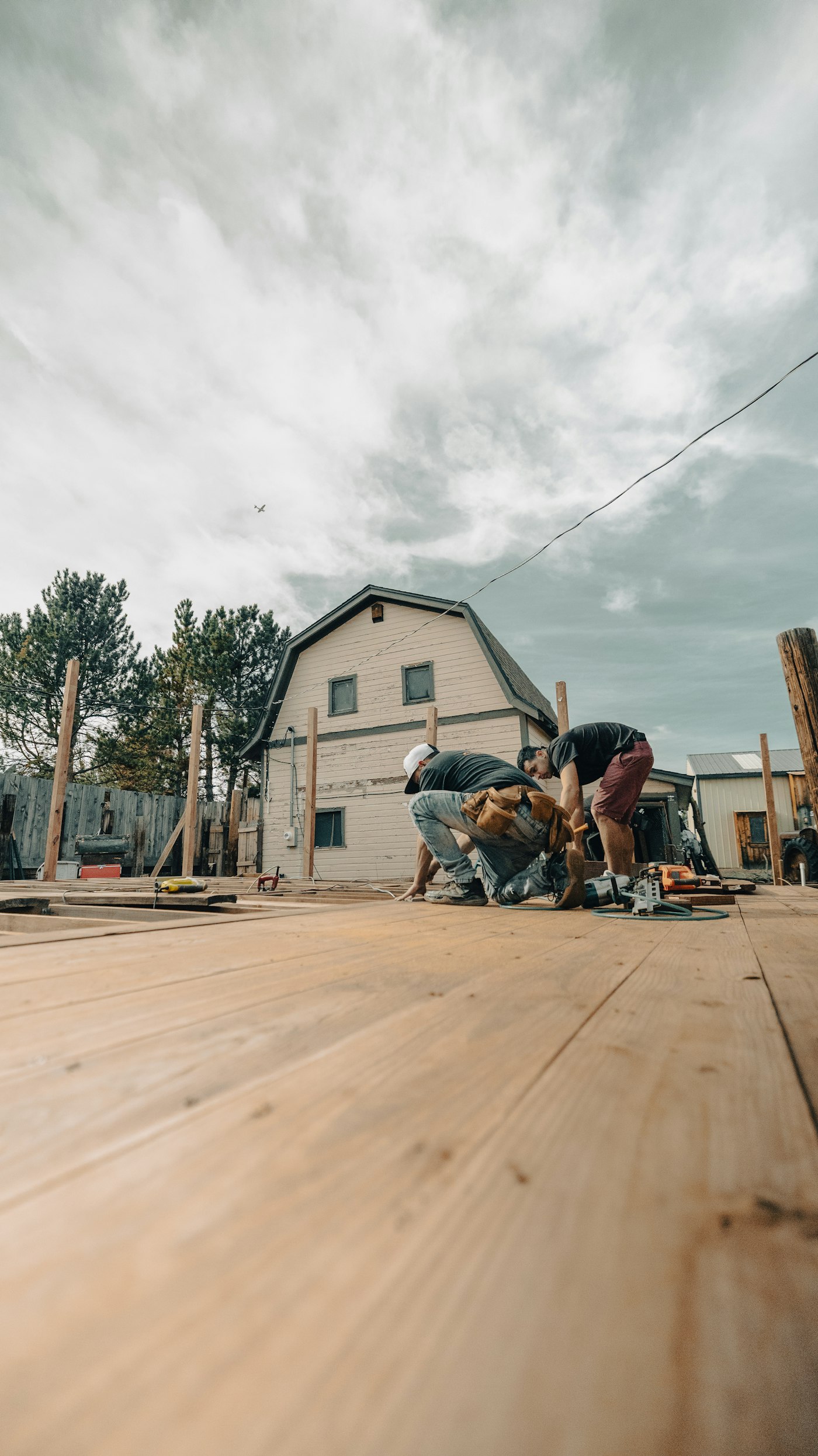 Local deck & fence builders business